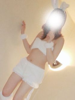 くいな†未経験のおっとり細身美女