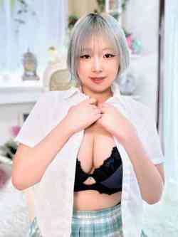 みよん