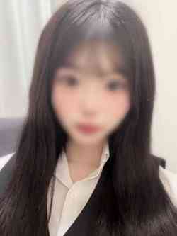 内山あみ