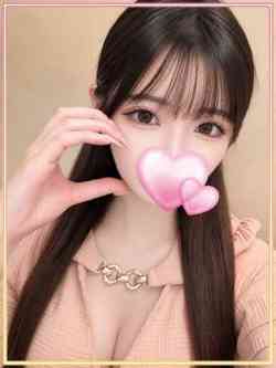 えあ♡透き通るような白い美肌♡