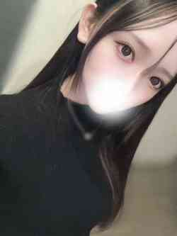 琴山ゆずは