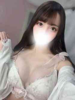 秦野あみか
