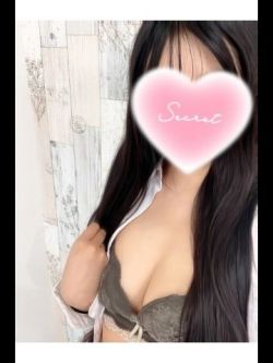華井むぎ