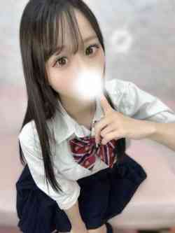 初美しゅり