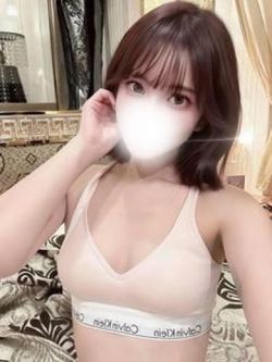 えみ(新人)